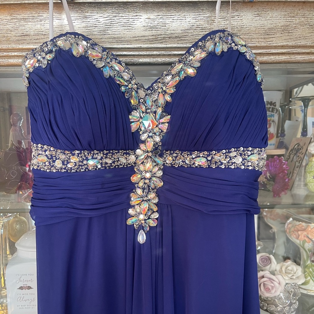 XSCAPE: Blue Strapless Chiffon Prom Gown w/beaded crystals top Size: 12